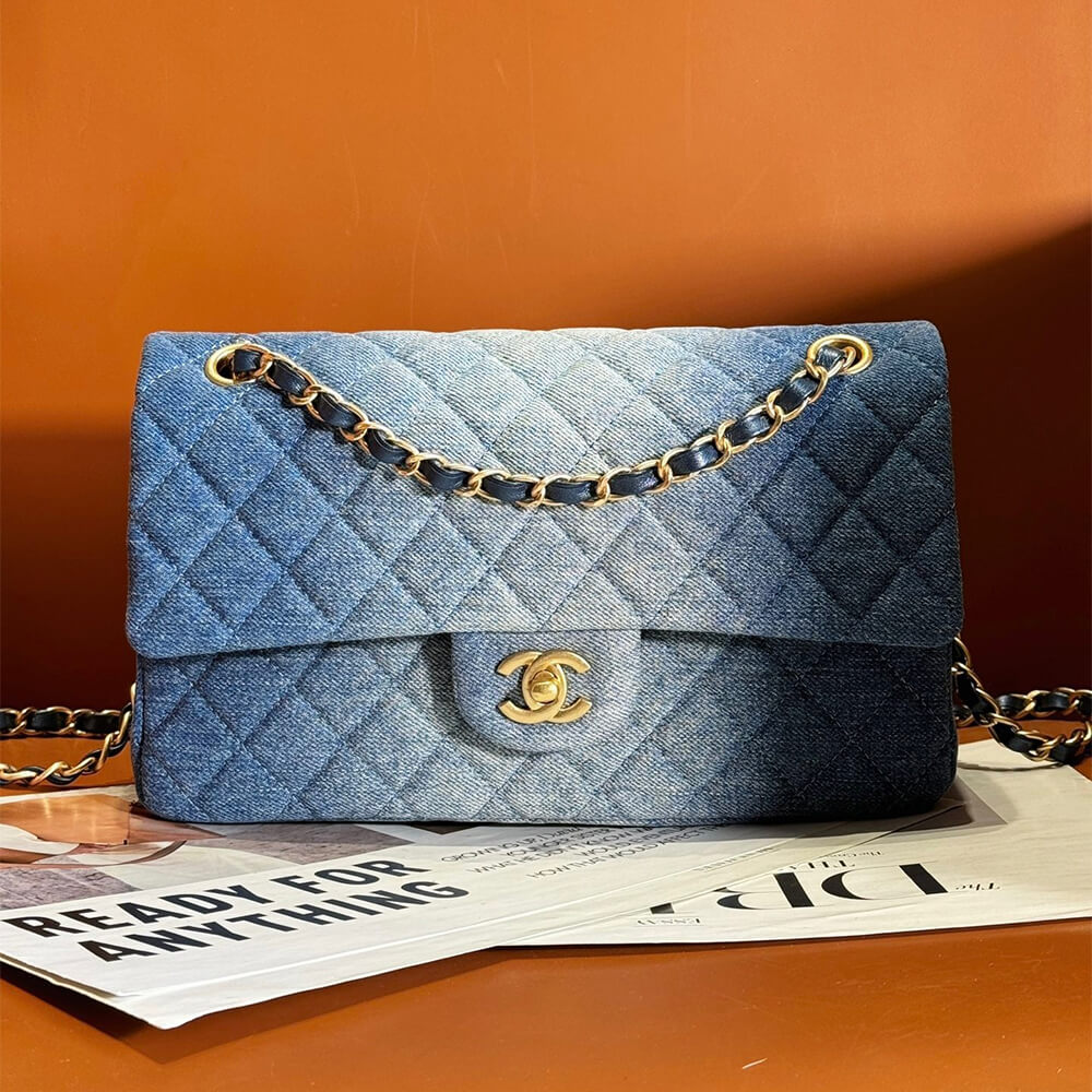 Ch**el CLASSIC 11.12 HANDBAG